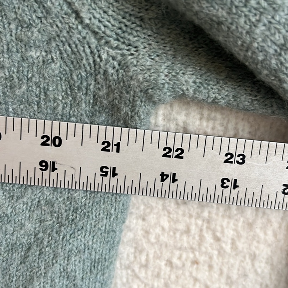 J. Crew Supersoft Rollneck Sweater Womens XS Green - Picture 3 of 8